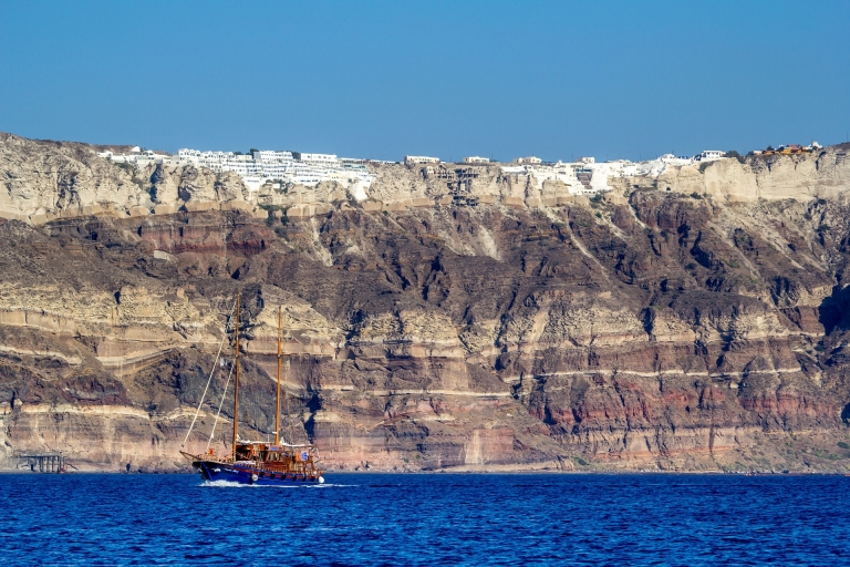 Santorini Alquila un Barco sin Licencia - medio día