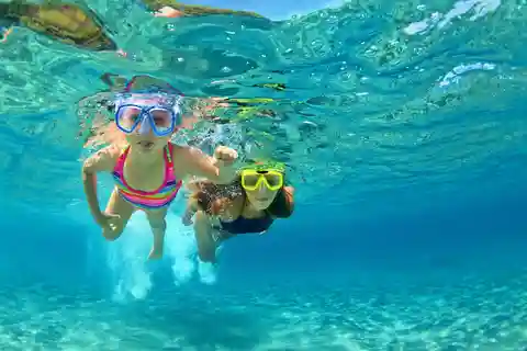 Destin: Snorkeling Cruise with 2 Stops and Dolphin Watching