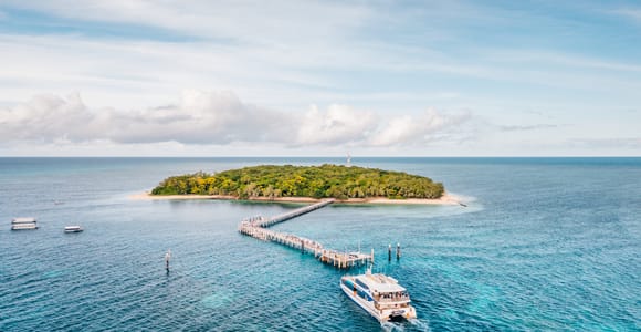 Cairns: Green Island, Snorkelling & Glass Bottom Boat