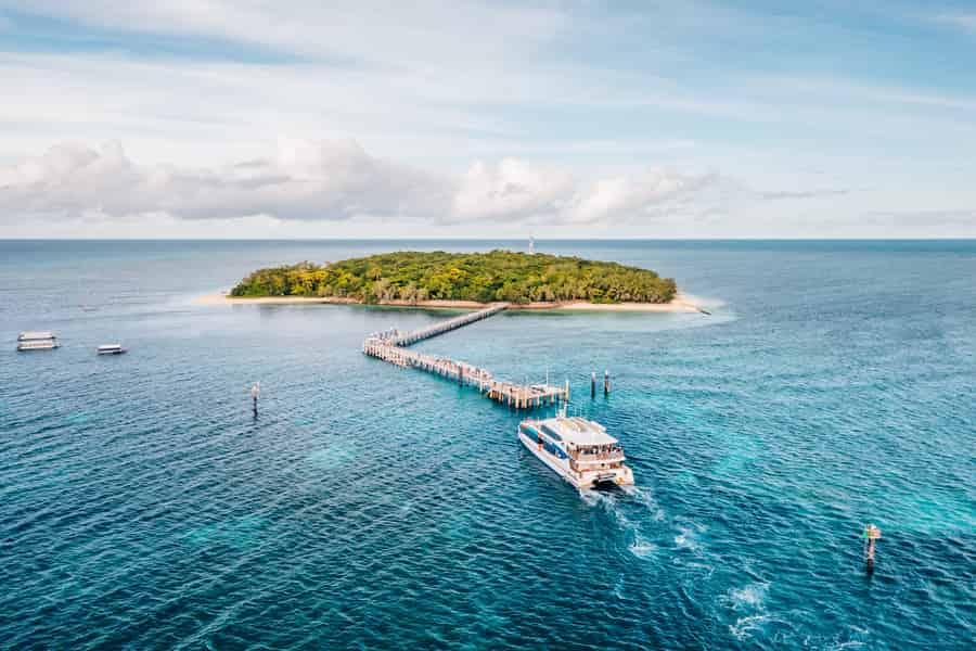 Cairns: Grüne Insel, Schnorcheln und Glasbodenboot. Foto: GetYourGuide