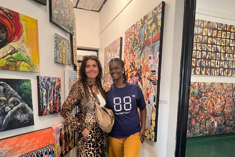 Esperienza locale notturna: cultura e caffè a KigaliEsperienza locale serale: cultura e caffè a Kigali