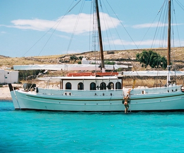 Corfu Town: Full-Day Cruise with Lunch, Drinks & Swim Stops