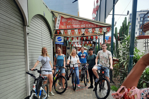 Tour à vélo au Morro Solar avec guide localVisite à vélo du Morro Solar avec un guide local