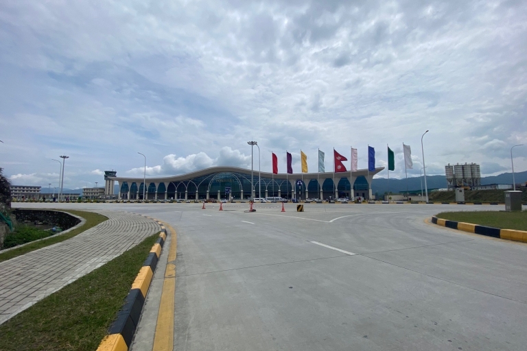 Problemloser Shuttle-Service zum internationalen Flughafen Pokhara