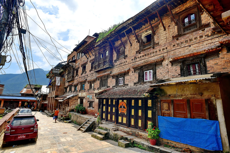 Kathmandu: tour dell&#039;antica città di Kirtipur e del monastero di PharpingKathmandu: tour dei monasteri di Kirtipur e Pharping