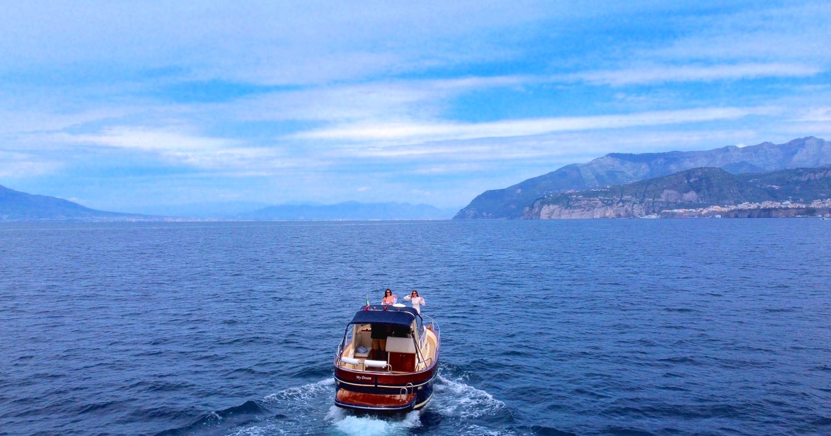 Capri: Boat Tour Day Trip 