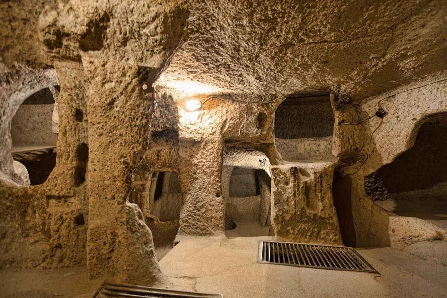 Cappadocia: Guided Tour with Lunch & Visit to Ihlara Canyon