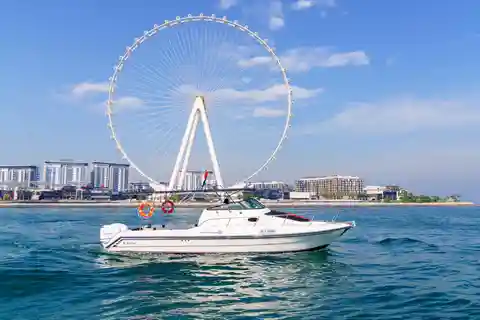 Dubaï : Visite privée du littoral en Mini-Yacht