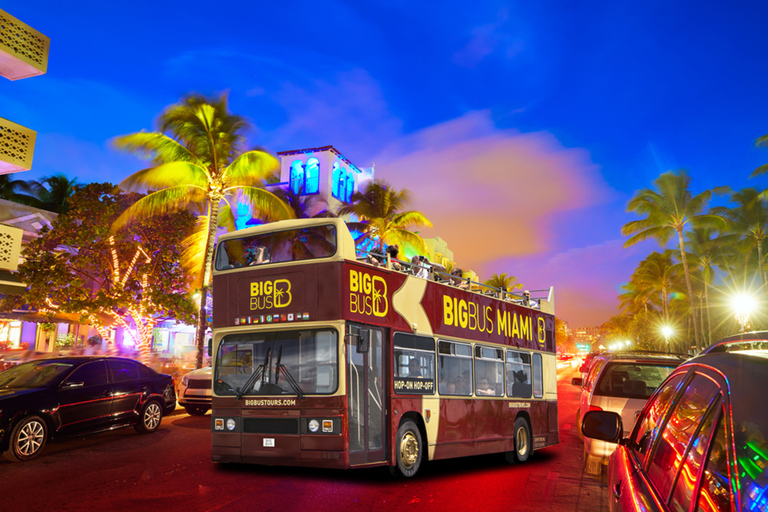 Miami: Open-Top Sightseeing Night Tour mit Live GuideMiami: Sightseeing Open-Top Nachtbustour mit Live Guide