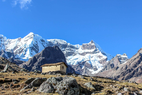 Cusco: Ausangate trek + Montaña de Colores 6D 5N