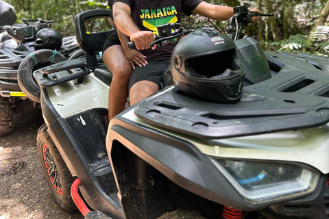 Montego Bay: Excursão de ATV e rafting em bambu com transporteMontego Bay: Passeio de ATV e rafting em jangada de bambu com transporte