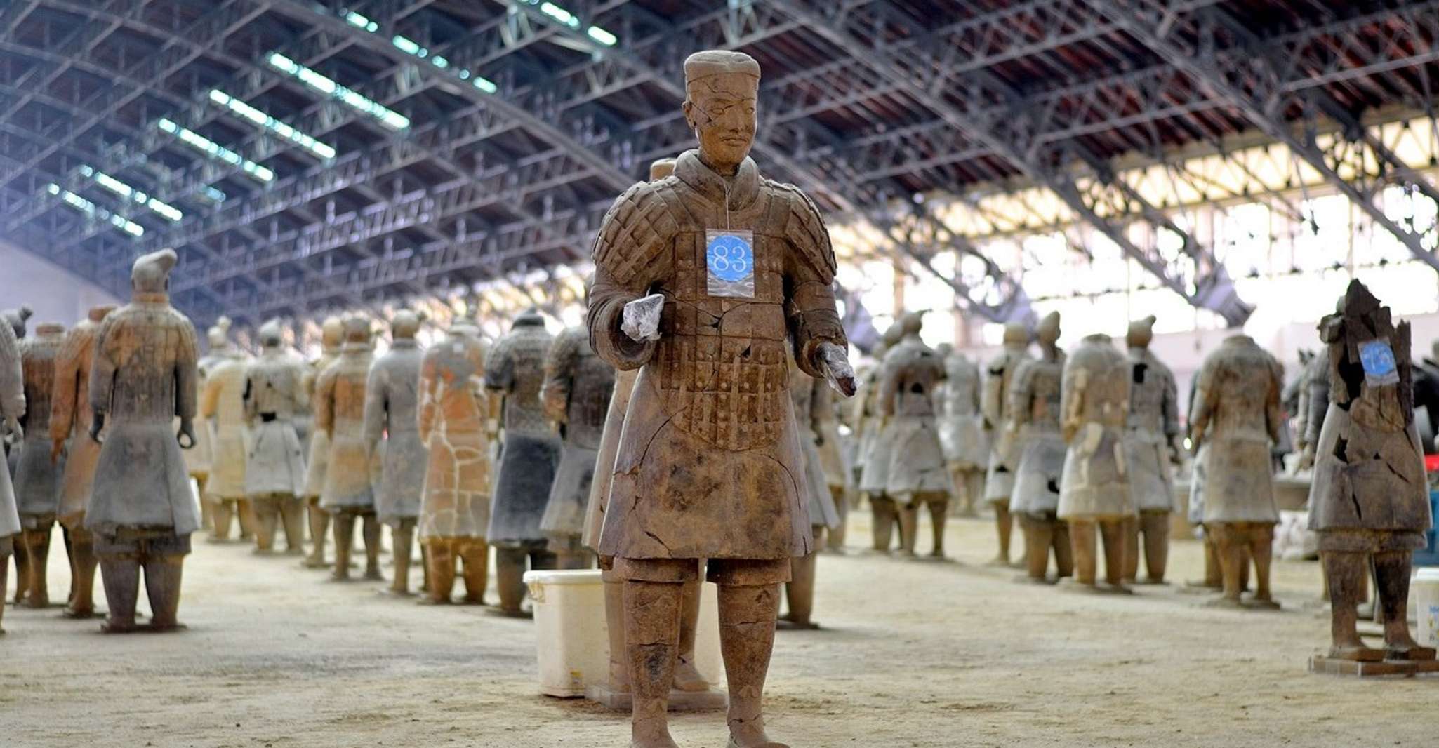 Xi'an, Guided Day Tour to Huaqing Palace & Terracotta Army - Housity