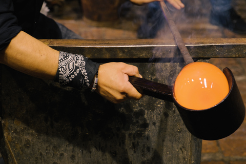 Murano: Glasbläservorführung mit optionalen GetränkenMurano: Glasbläservorführung mit Prosecco