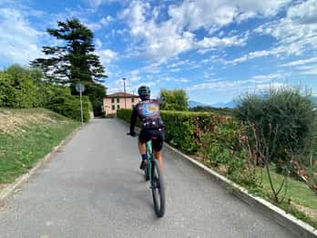 Desenzano: Tour in e-Bike con degustazione di vini