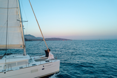 Santorini Catamaran Cruise with Swimming, Meal and Open BarFrom Fira: Catamaran Cruise with Meal and Open Bar