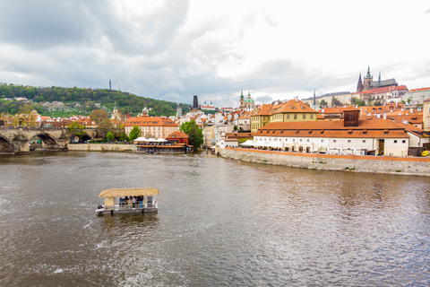 Prague: Party Tiki Boat Sightseeing Cruise with Drinks