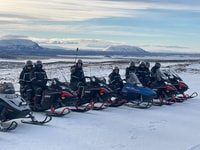 Reykjahlid, aventura de motos de nieve por el lago Mývatn - Housity