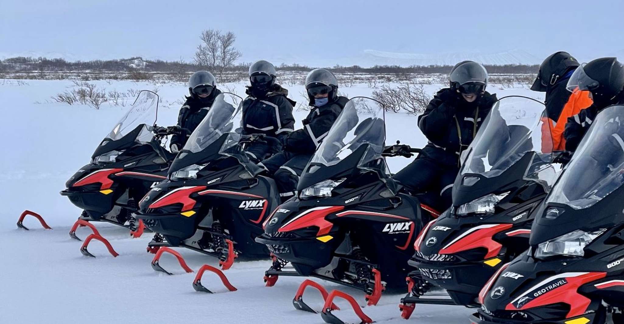 Reykjahlid, aventura de motos de nieve por el lago Mývatn - Housity