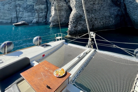Crucero en catamarán con comida y barra libre
