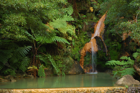 Group Van Tour: Discover Lagoa do Fogo and much more! Group Van Tour: Discover Lagoa do Fogo and much more