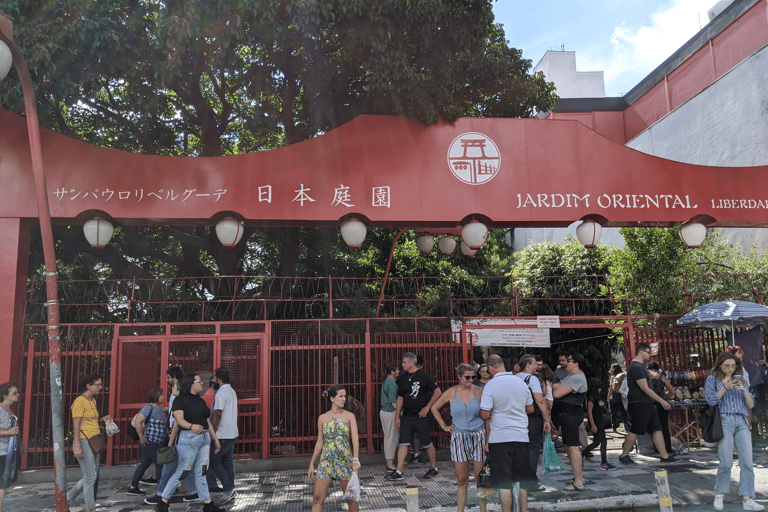 São Paulo: tour de comida callejera de Liberdade y Bixiga los domingos