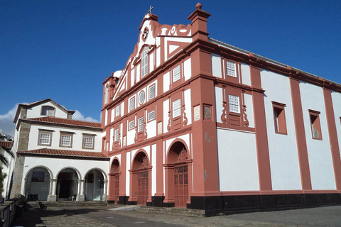 Angra do Heroísmo: visite à pied avec pâtisserie locale et caféVisite sans prise en charge et retour à l'hôtel