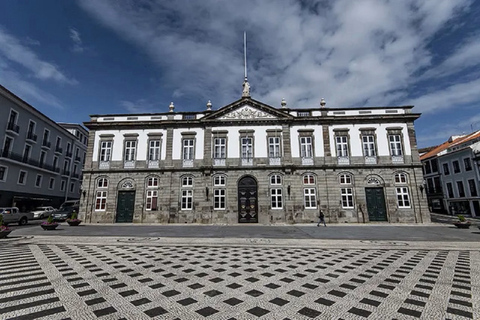 Angra do Heroísmo: Walking Tour with Local Pasty and Coffee Tour with Hotel Pickup and Drop-Off