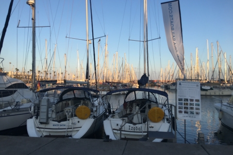 Barcelona: paseo en barcoPaseo privado en bote