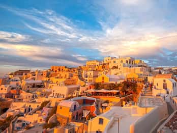Santorini: Guided Island Day Trip with Beach Visit