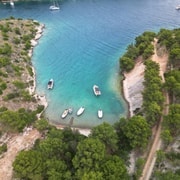 Vanuit Split Priv Cruise En Tour Op Het Eiland Hvar En Pakleni