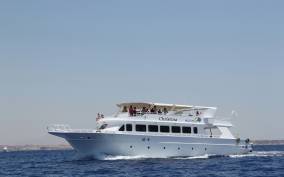 Dahab: luxury Snorkeling cruise with buffet lunch