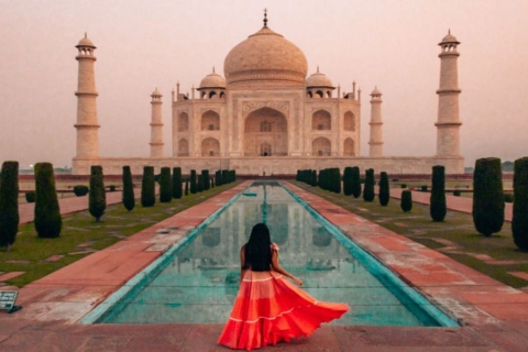 Z Delhi: Prywatna wycieczka po Tadż Mahal o wschodzie słońca