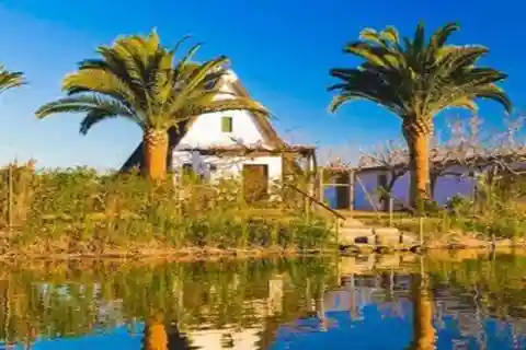 Cullera: History, Beach, and the boat trip to the Albufera