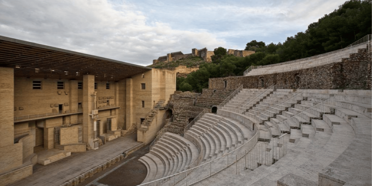 Sagunto: Historische Stadtführung & San José Höhlen