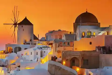 Discover Santorini with a 5 Hour Private Deluxe Tour