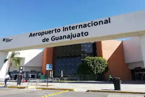 Depuis l'aéroport de Guanajuato : Transfert privé vers San Miguel