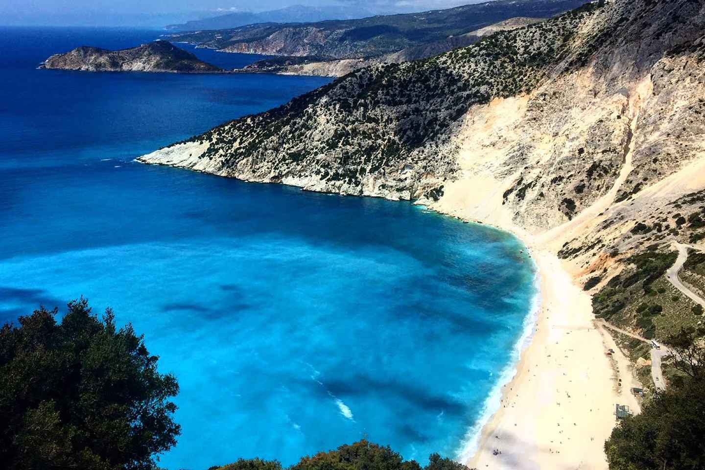 Kefalonia: Melissani Lake, Drogarati Cave, & Myrtos Day Trip