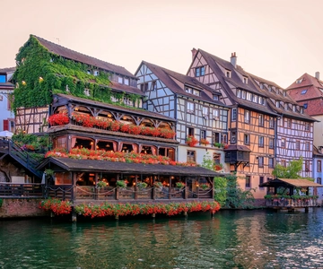 Strasbourg: City Highlights Walking Tour with Local Guide