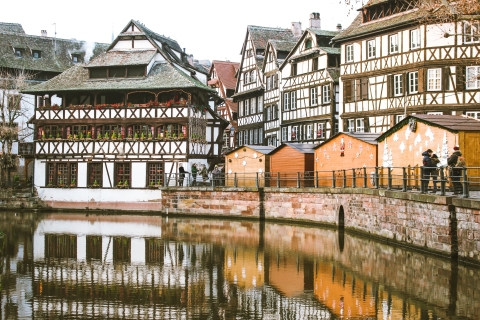 Uchwyć najbardziej fotogeniczne miejsca w Strasburgu z miejscowym
