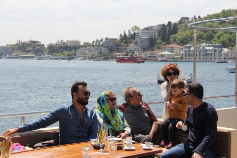 Lunchcruise Bosporus-Zwarte Zee: één cruise, twee continenten
