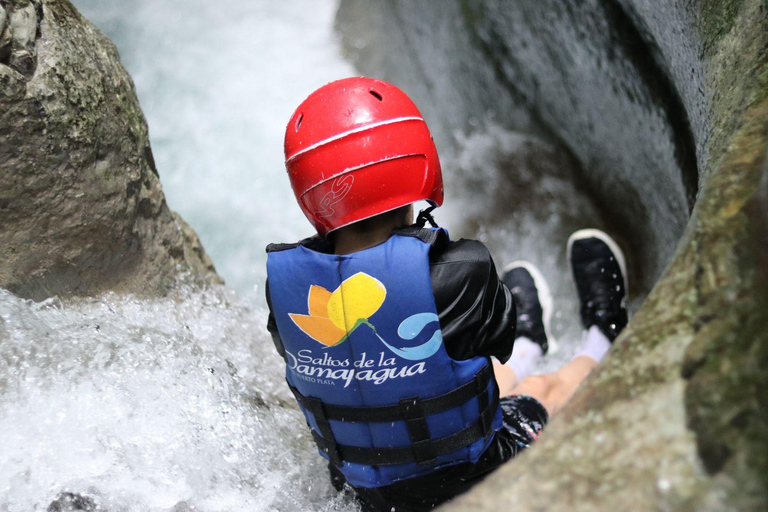 Combinatie: Damajagua en buggy in de stad Puerto Plata