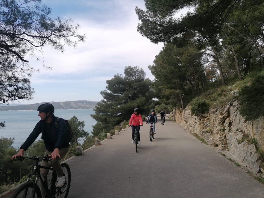 Split: Old Town Guided Bike Tour with Poljud Stadium