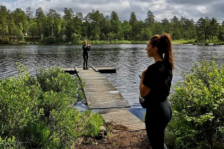 Stockholm : randonnée dans une réserve naturelle avec déjeuner autour d'un feu de camp