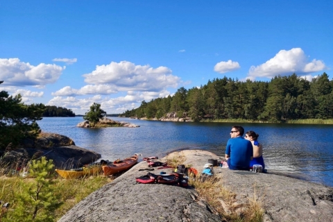 Estocolmo: tour de día completo en kayak ecológico por el archipiélago