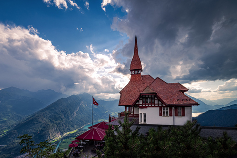 De Zurique: Viagem de um dia a Interlaken e ao mirante Harder KulmDe Zurique: viagem de um dia a Interlaken e ponto de vista Harder Kulm