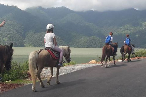 Pokhara: passeio de cavalo e pônei de 2,5 horas na natureza