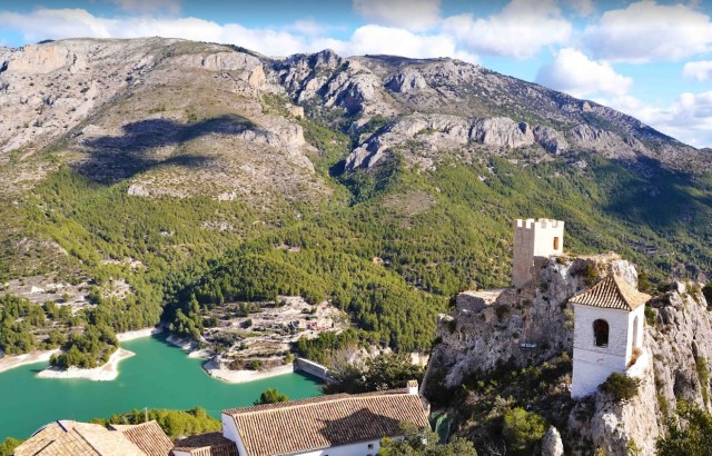 Visit Guadalest Alicante Reservoir and Guadalest Guided Tour in Alcoy