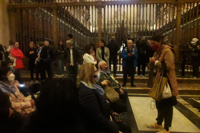 Seville: Cathedral & Giralda Priority Access guided tour Seville: Cathedral & Giralda English Guided Tour Priority En