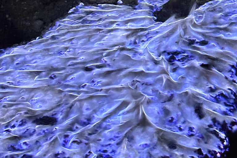 From Bali or Banyuwangi, Marvel at the Ijen Crater Sunrise Pickup and drop-off in Banyuwangi