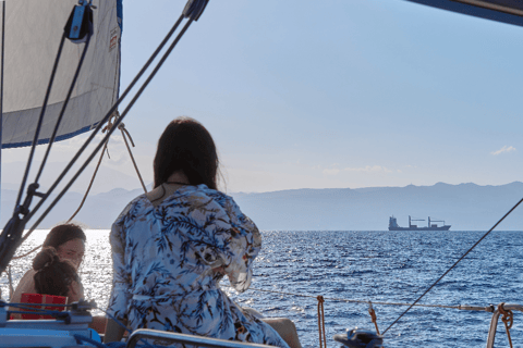 Heraklion: Sunset Zeilcruise Dia Eiland met SnorkelenEendaagse Zeilgroep met Trefpunt